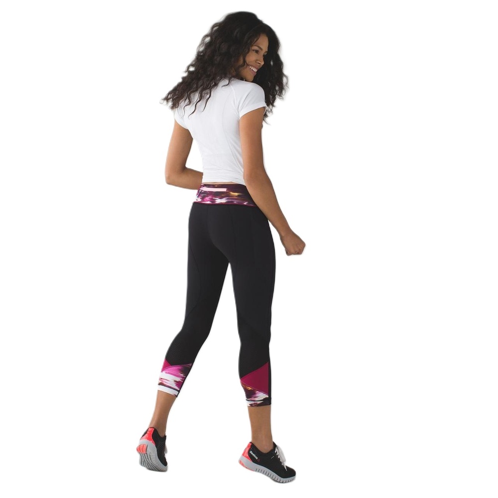 Womens Lululemon Pace Rival Crop Leggings Black Berry Patterned Size 2 W6F41S